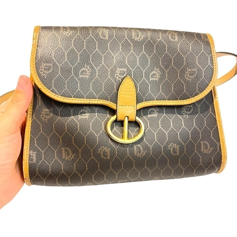LEATHER Christian Dior Honeycomb Crossbody Purse - Picture 3 of 16